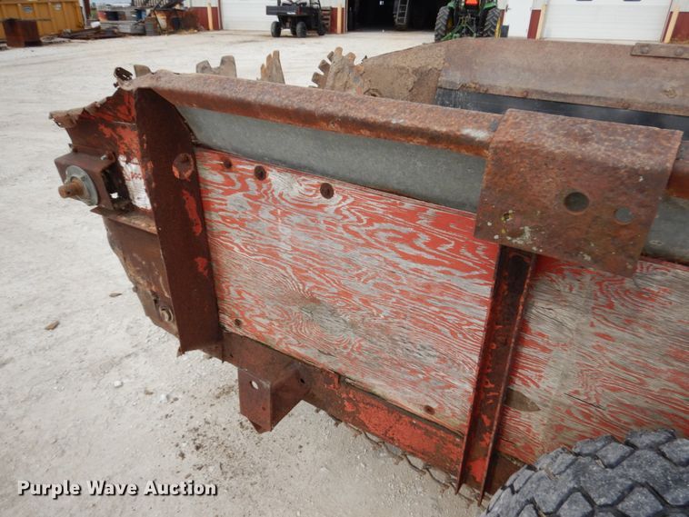 image for item IT9443 H&S 270  manure spreader