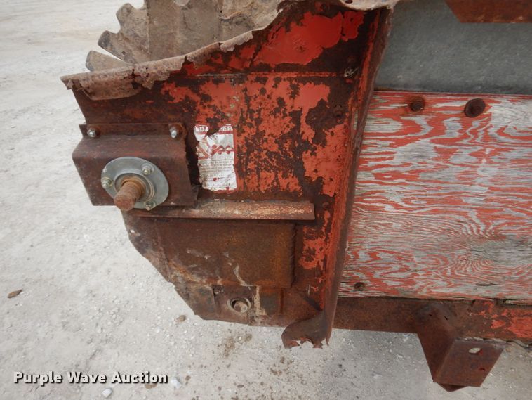 image for item IT9443 H&S 270  manure spreader