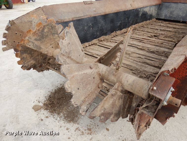 image for item IT9443 H&S 270  manure spreader