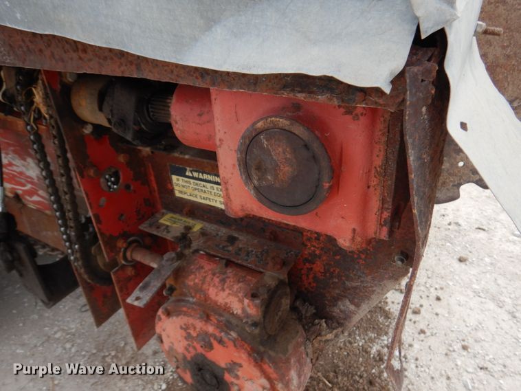 image for item IT9443 H&S 270  manure spreader