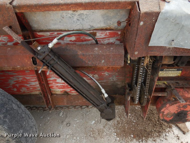 image for item IT9443 H&S 270  manure spreader