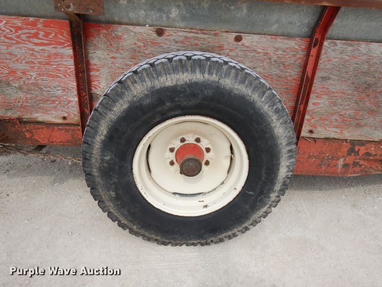 image for item IT9443 H&S 270  manure spreader