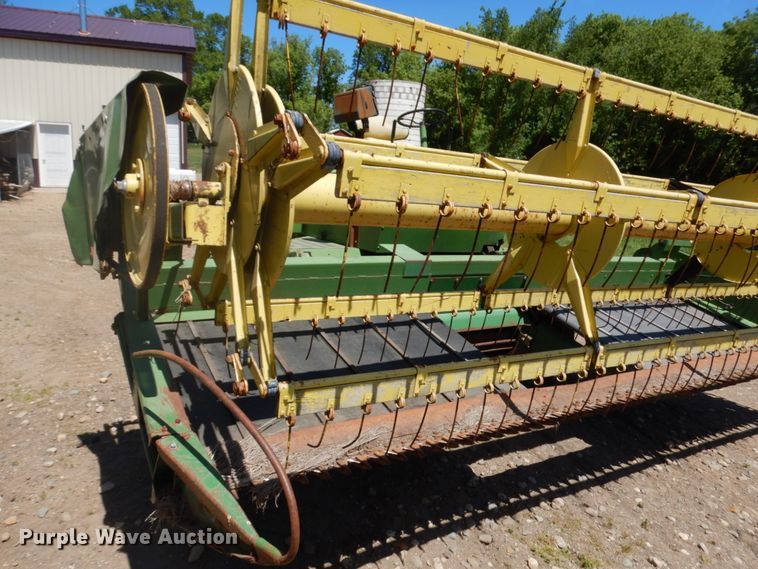 image for item IT9463 1978 John Deere 800  windrower