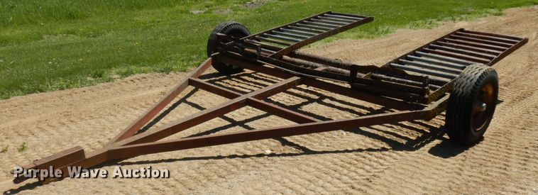 image for item IT9463 1978 John Deere 800  windrower