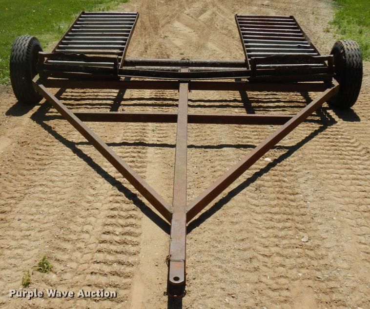 image for item IT9463 1978 John Deere 800  windrower