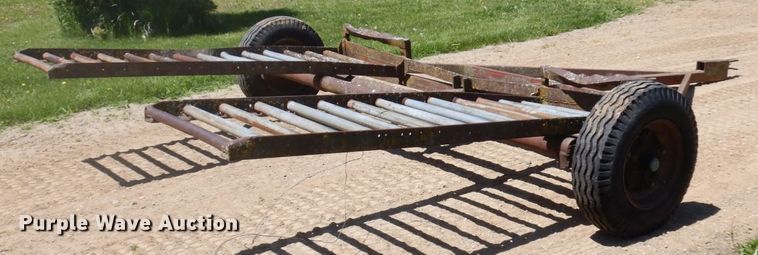 image for item IT9463 1978 John Deere 800  windrower