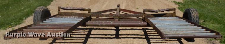 image for item IT9463 1978 John Deere 800  windrower