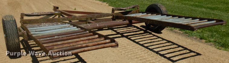 image for item IT9463 1978 John Deere 800  windrower