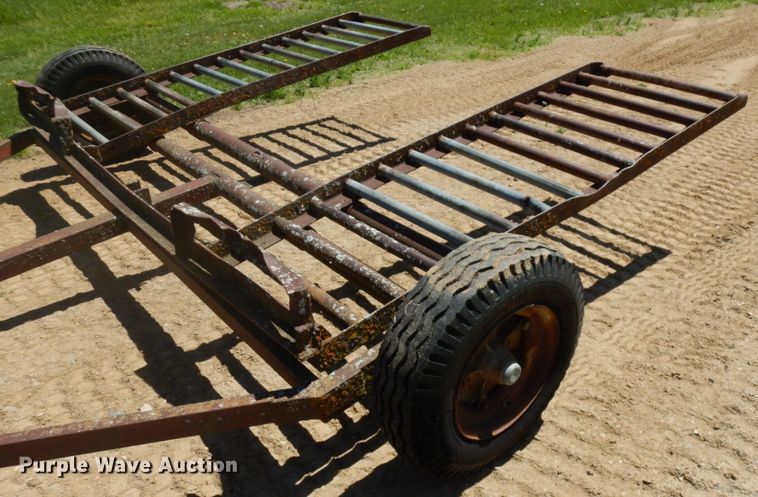 image for item IT9463 1978 John Deere 800  windrower