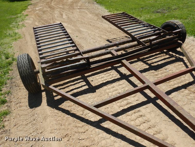 image for item IT9463 1978 John Deere 800  windrower