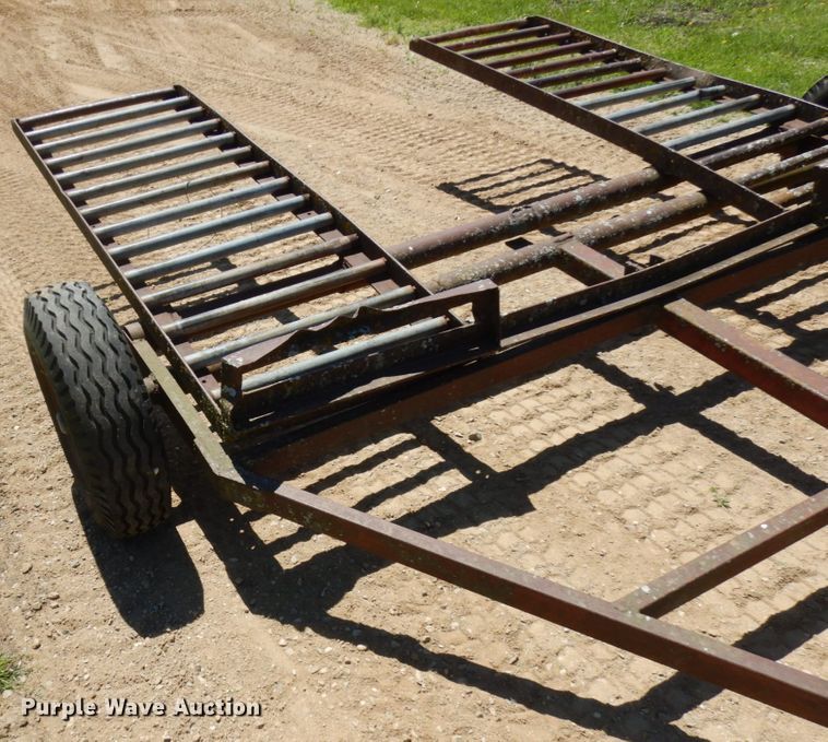 image for item IT9463 1978 John Deere 800  windrower