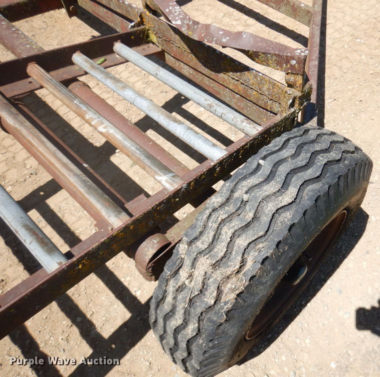 image for item IT9463 1978 John Deere 800  windrower