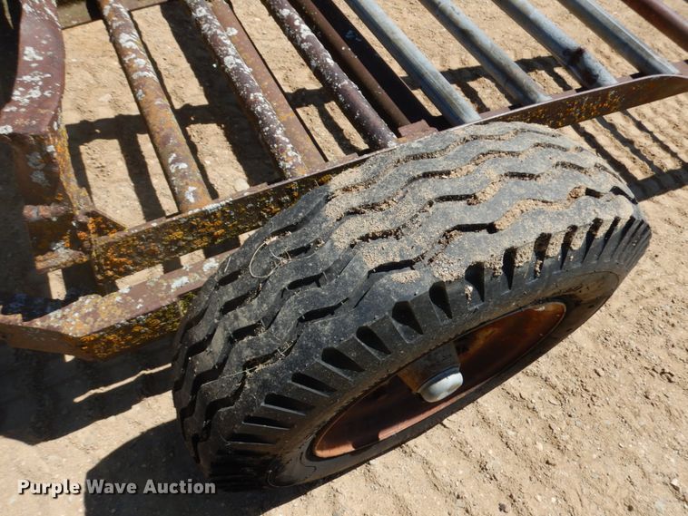 image for item IT9463 1978 John Deere 800  windrower