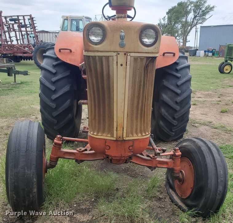 image for item IU9544 1963 Case 930 Comfort King  tractor