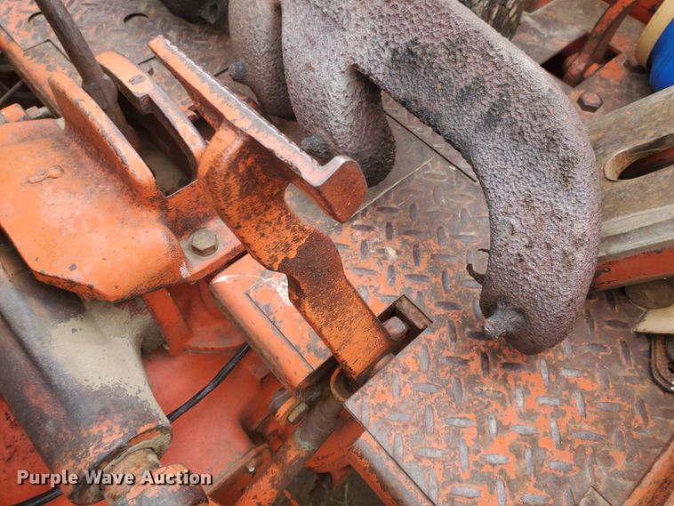 image for item IU9544 1963 Case 930 Comfort King  tractor