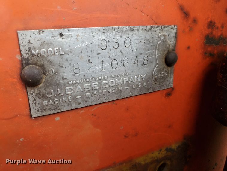 image for item IU9544 1963 Case 930 Comfort King  tractor