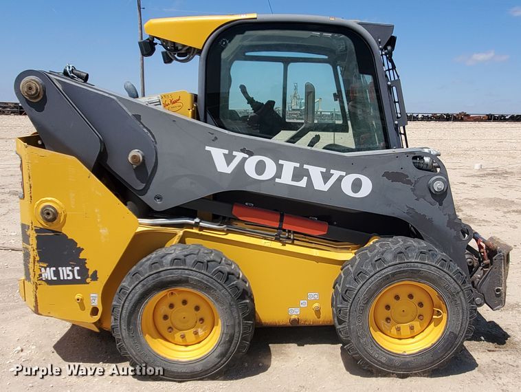 image for item IX9925 2014 Volvo MC 115C  skid steer loader