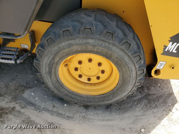 image for item IX9925 2014 Volvo MC 115C  skid steer loader