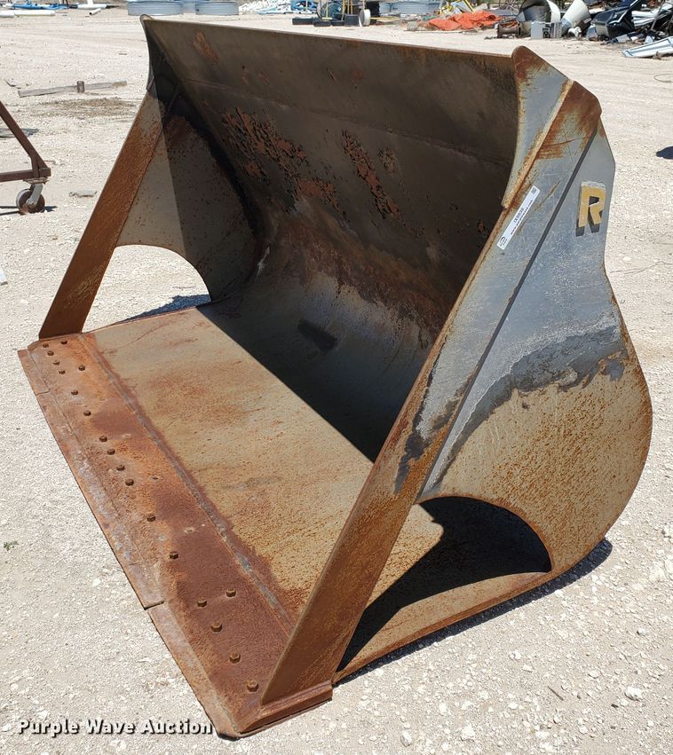 image for item IX9939 Rockland LB  108"W bucket