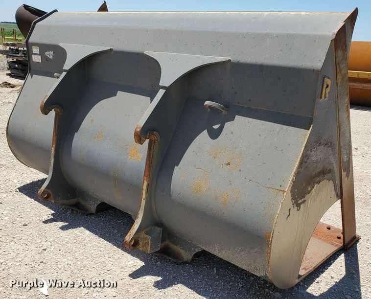 image for item IX9939 Rockland LB  108"W bucket