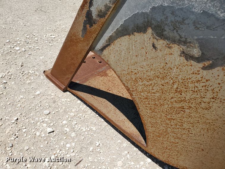 image for item IX9939 Rockland LB  108"W bucket