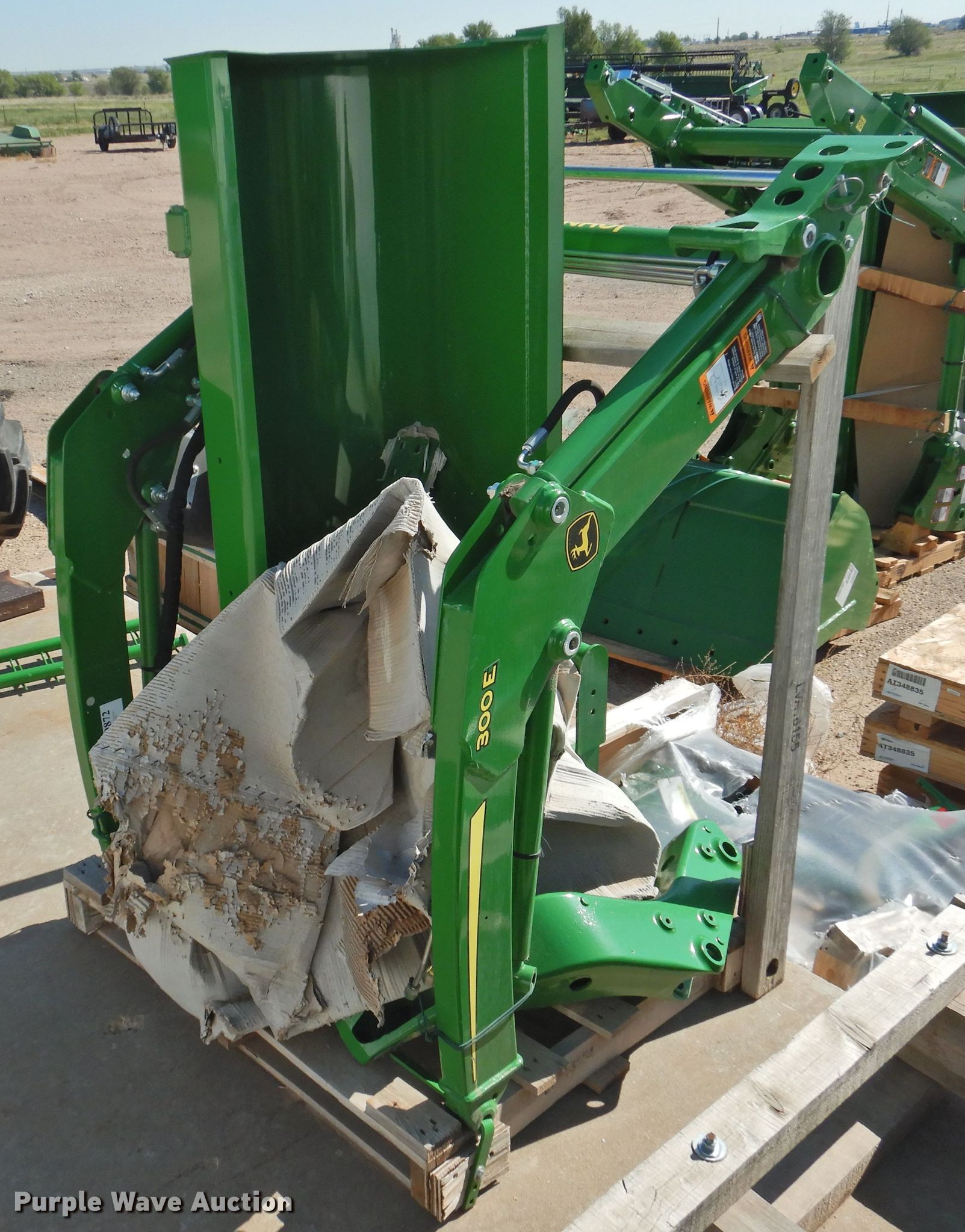 John Deere 300E loader in Guymon, OK Item HQ9261 sold Purple Wave