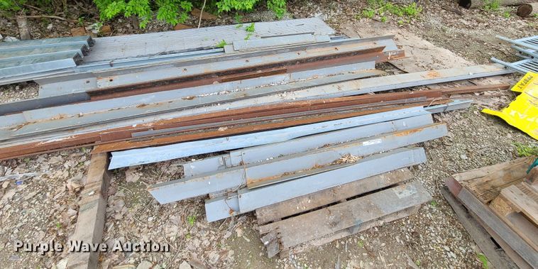 image for item HM9862 Building materials