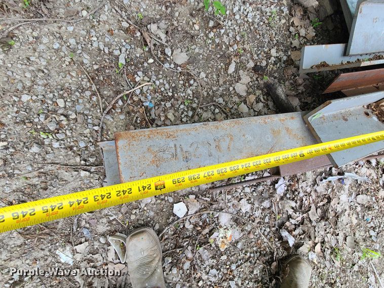 image for item HM9862 Building materials