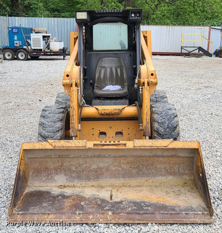 image for item HM9866 2002 Case 60XT  skid steer loader