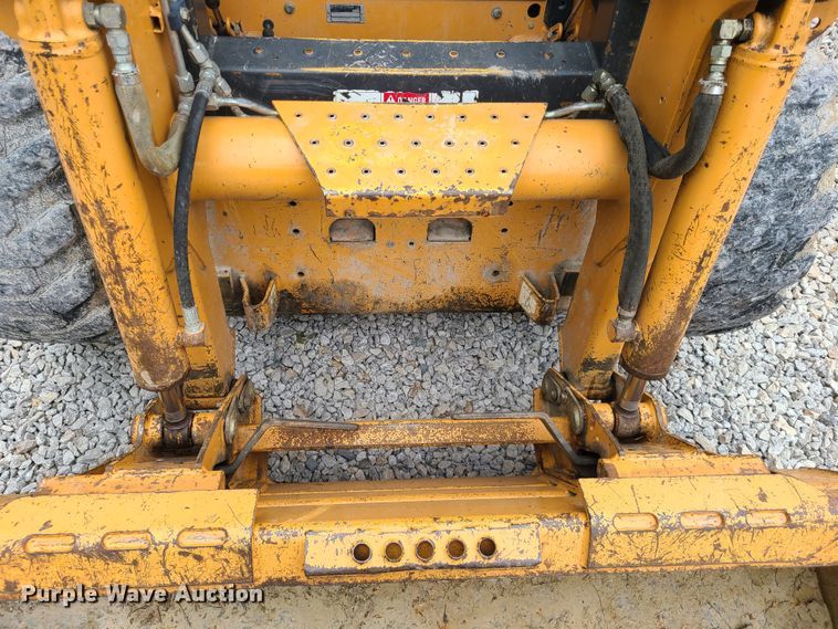 image for item HM9866 2002 Case 60XT  skid steer loader