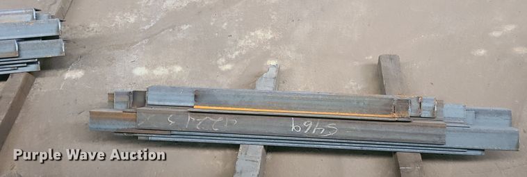 image for item HM9873 Assorted angle iron