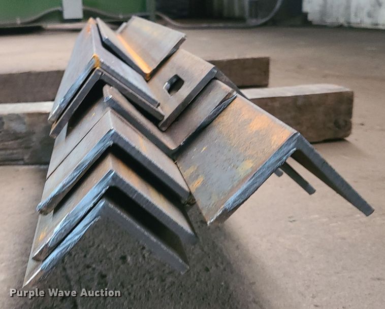 image for item HM9873 Assorted angle iron