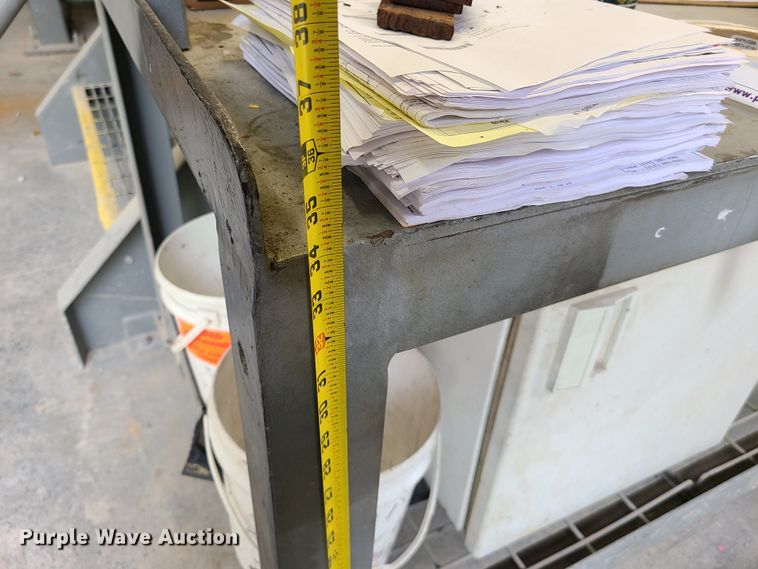 image for item IQ9135 Work bench