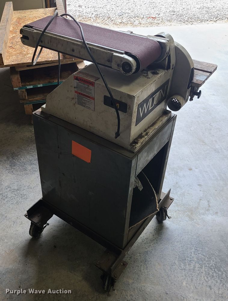 image for item IQ9137 Wilton 4210 sander