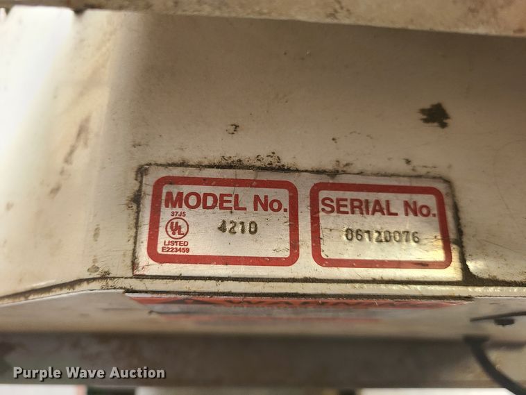 image for item IQ9137 Wilton 4210 sander