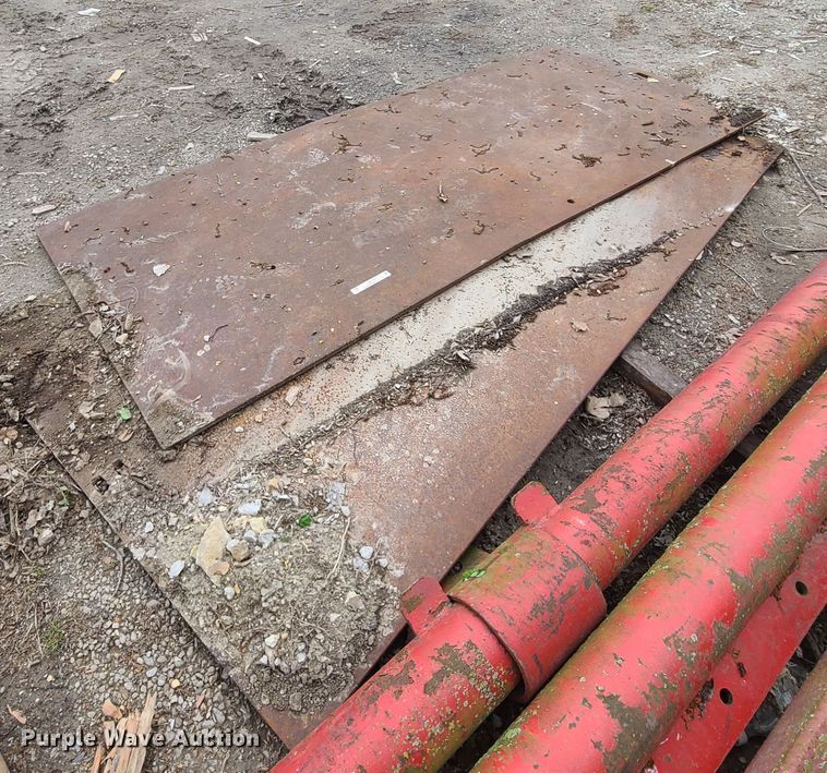 image for item IQ9149 (2) steel street plates