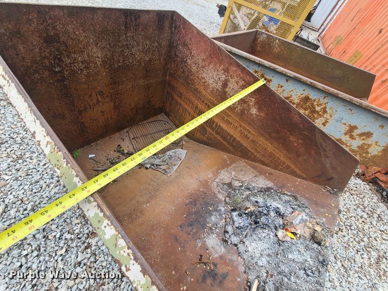 image for item IQ9155 (2) dumpsters