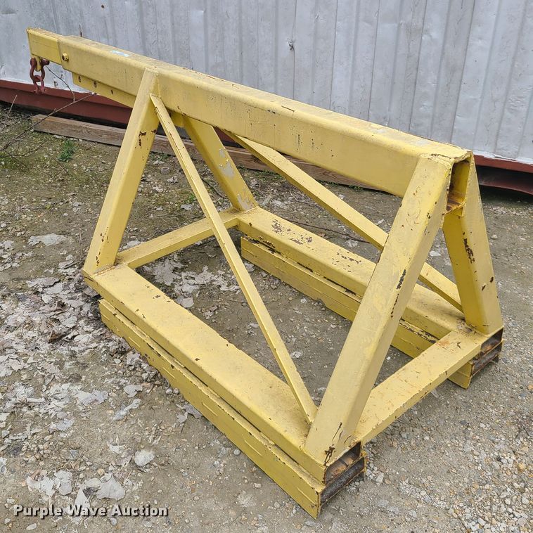 image for item IQ9156 Forklift extendable boom