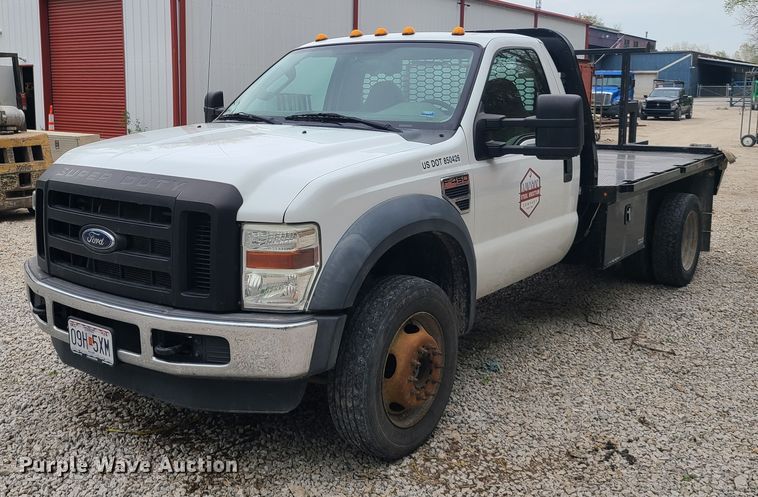 image for item IQ9174 2010 Ford F450 Super Duty  flatbed truck