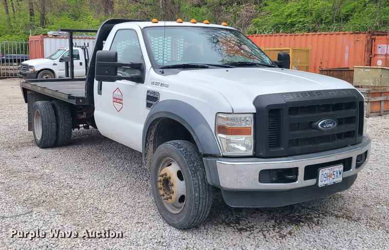 image for item IQ9174 2010 Ford F450 Super Duty  flatbed truck