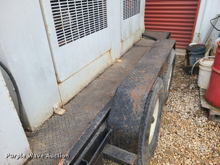 image for item IQ9177 L & L Trailer Manufacturing  equipment trailer