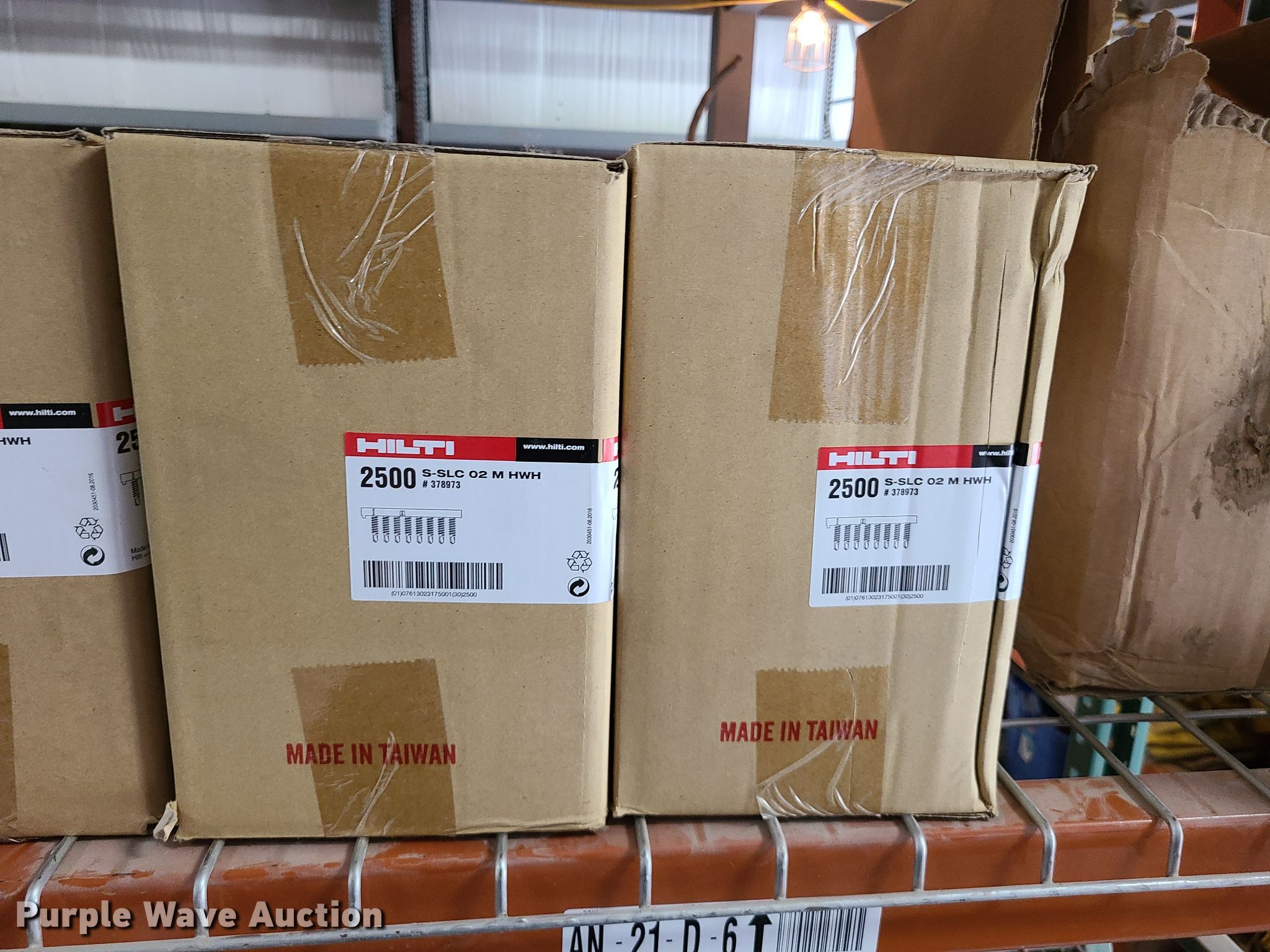 Approximately 15,000 Hilti SSLC self tapping screws in Kansas City, MO