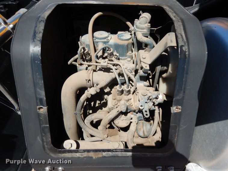 image for item DC2087 2016 Peterbilt 579  semi truck