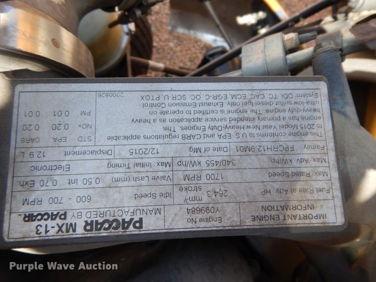 image for item DC2087 2016 Peterbilt 579  semi truck