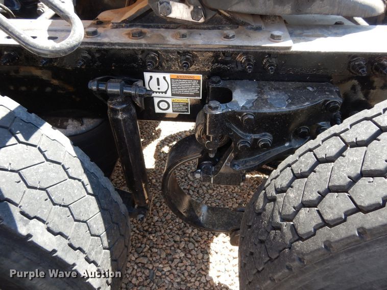 image for item DC2087 2016 Peterbilt 579  semi truck