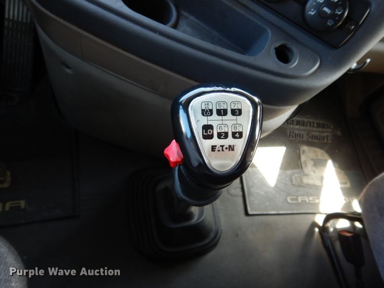 image for item DC2088 2016 Freightliner Cascadia 125  semi truck