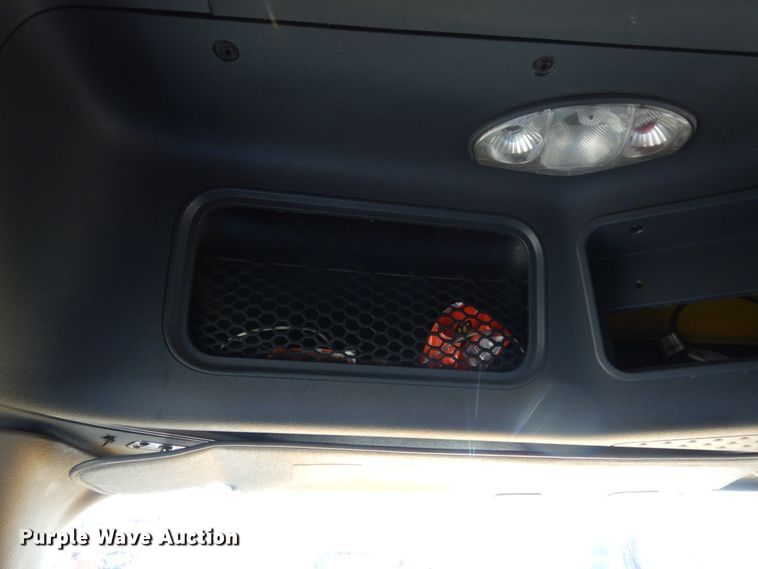 image for item DC2088 2016 Freightliner Cascadia 125  semi truck