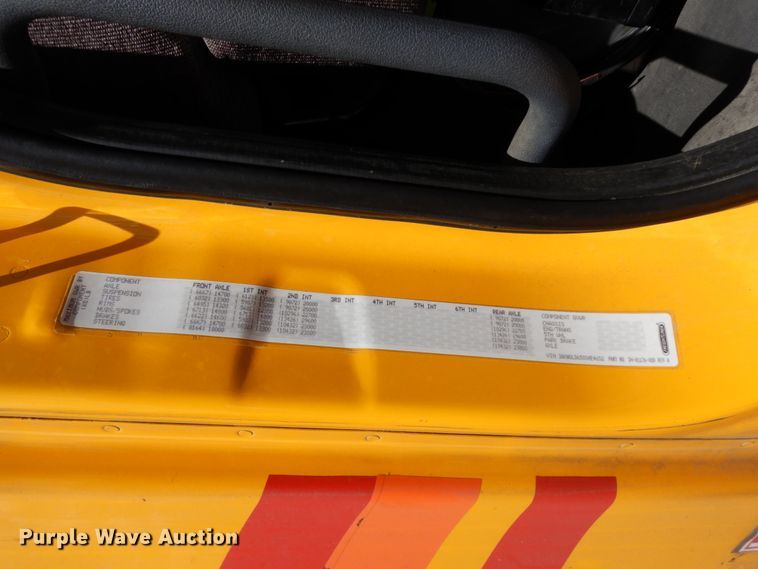 image for item DC2088 2016 Freightliner Cascadia 125  semi truck