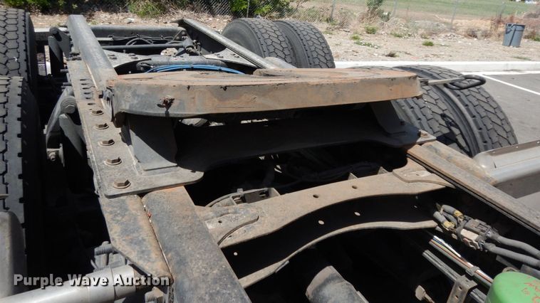 image for item DC2088 2016 Freightliner Cascadia 125  semi truck