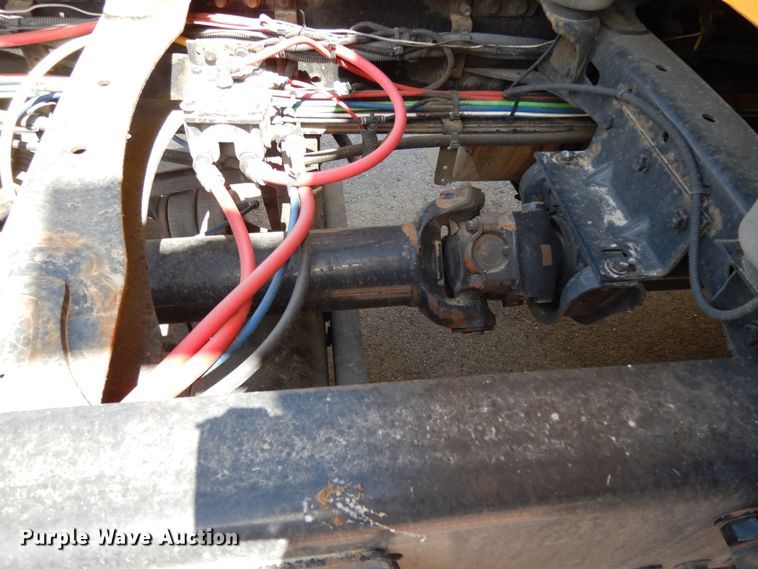 image for item DC2088 2016 Freightliner Cascadia 125  semi truck